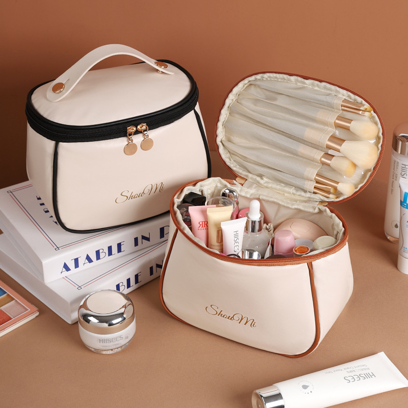 Skincare D'Alba - Sac de maquillage de voyage de