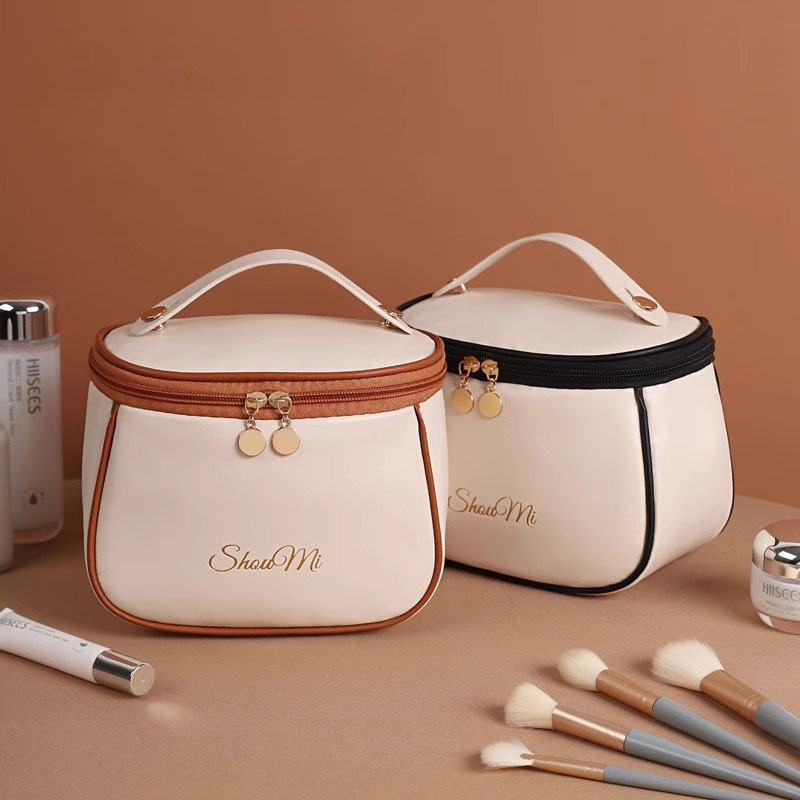 Sac de maquillage de voyage de - Skincare D'Alba avis et prix